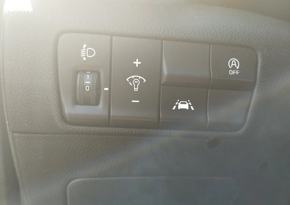 Kia Sportage cena 60000 przebieg: 52079, rok produkcji 2019 z Łask małe 254